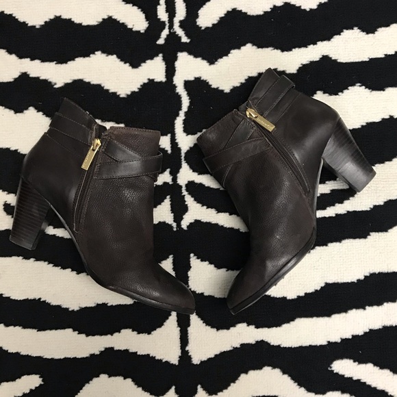 Louise et Cie Rainer Leather Bootie Chocolate Brown Size 9 - Picture 11 of 13